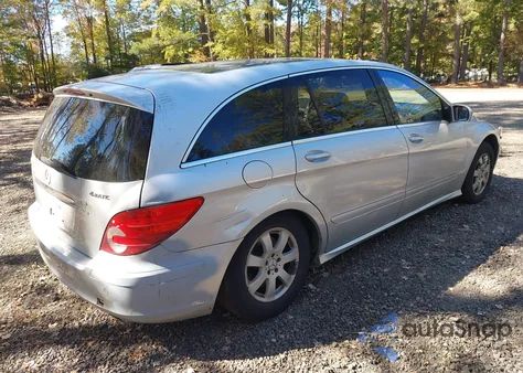 2007 Mercedes-Benz R 350 4Matic z USA, uszkodzony, nr VIN 4JGCB65E17A051618